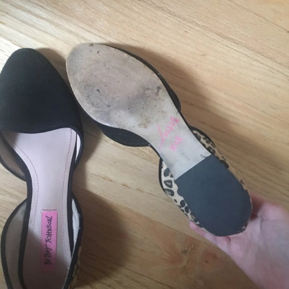 Betsey Johnson black and leopard print flats - Picture 5 of 7
